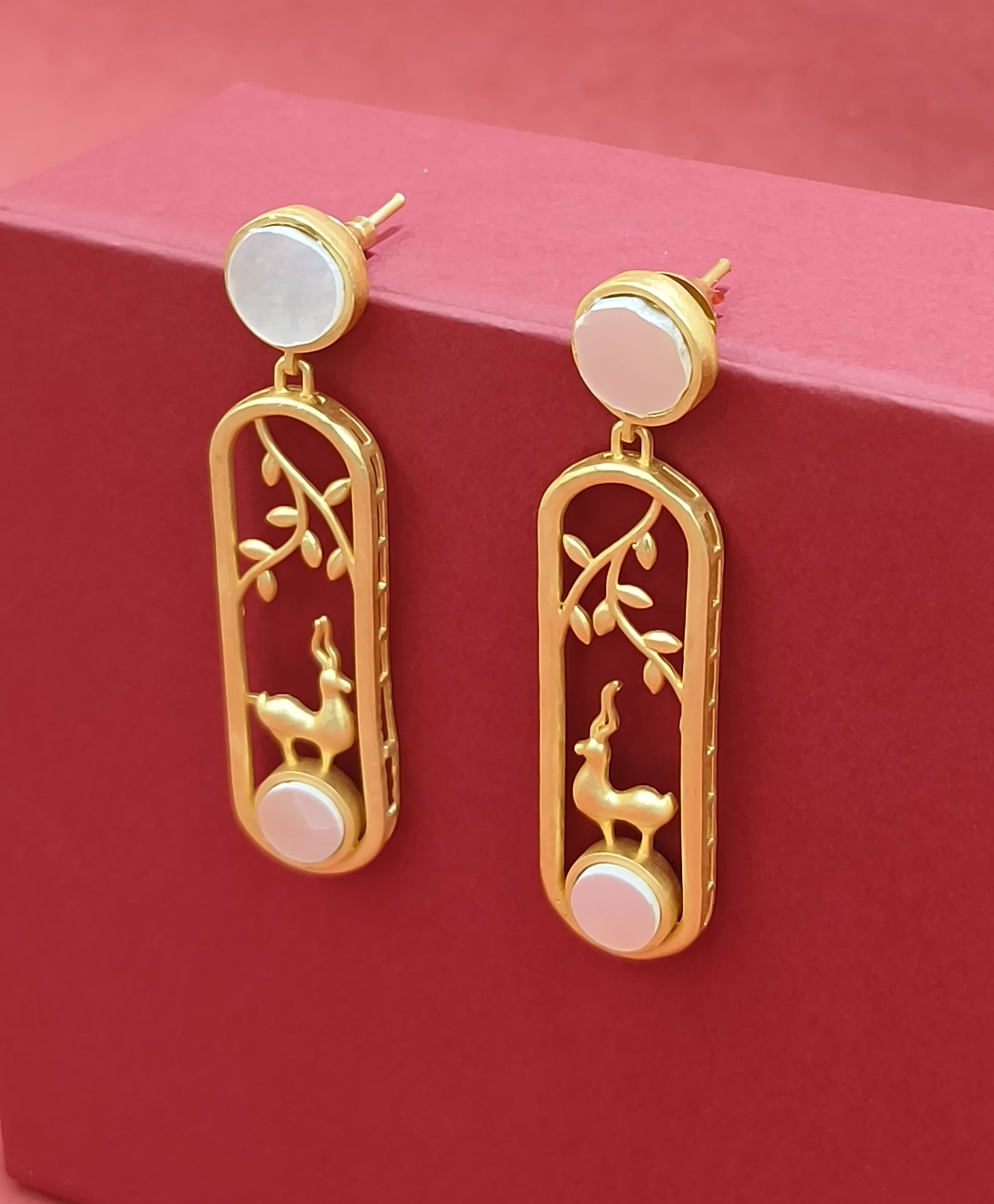 Elegant gold-tone matte finish fashion light weight earring for casual, office and party wear