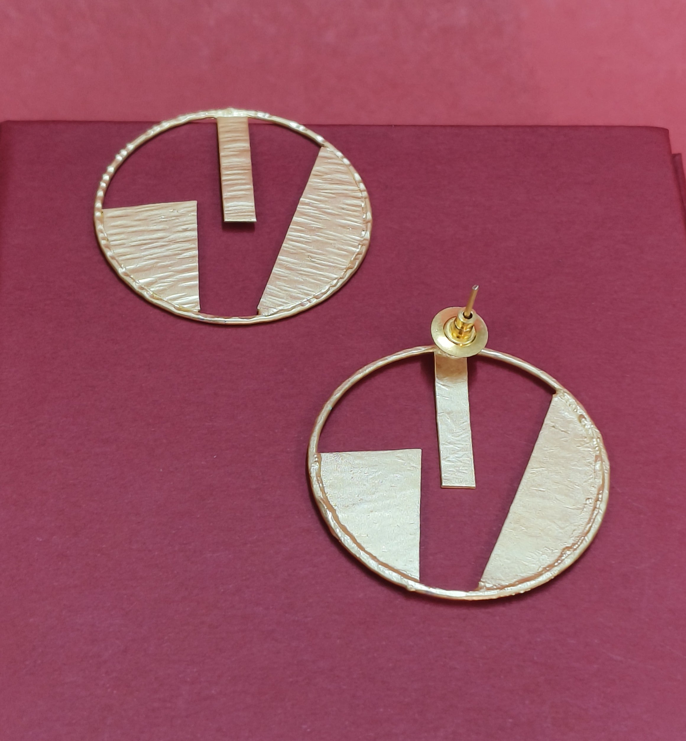 Elegant gold-tone matte finish fashion light weight earring for casual, office and party wear
