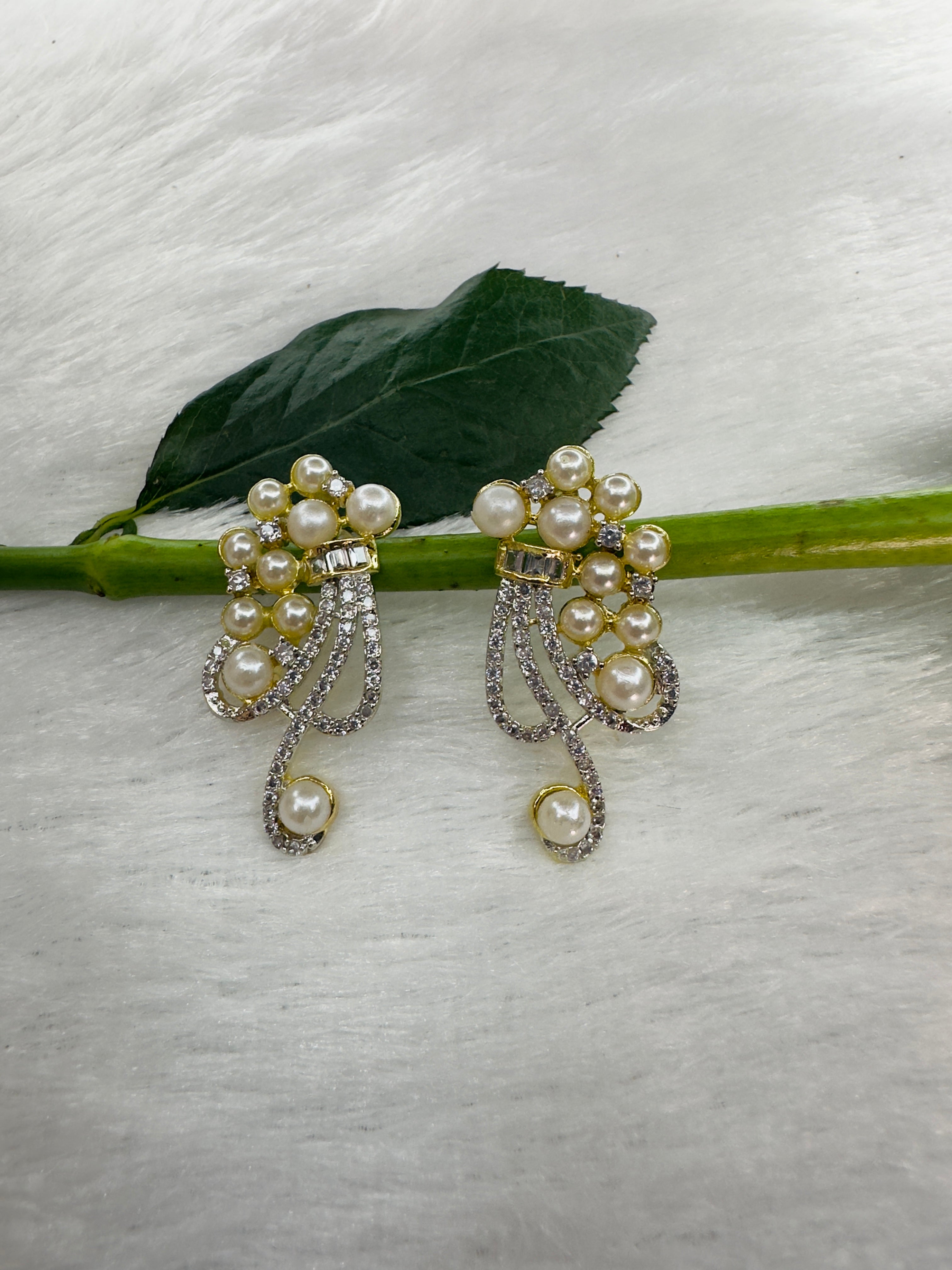 Luxury Pearl Cluster Drop Earrings for Women – Gold & Silver Plated Statement Earrings with Sparkling Cubic Zirconia – Elegant Jewelry for Weddings, Parties & Special Occasions