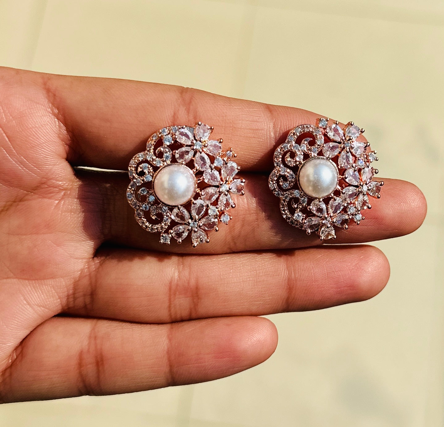 Rose Gold Pearl & Crystal Floral Stud Earrings – Vintage-Inspired Elegant Earrings for Women – Perfect for Weddings, Parties & Special Occasions